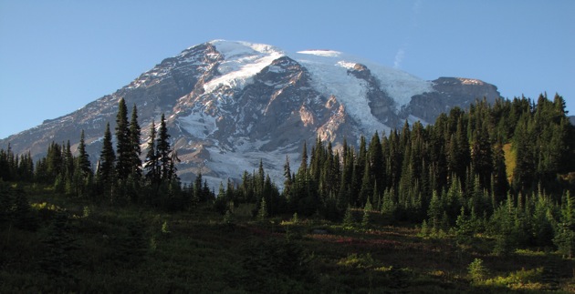 Mt. Rainier photo by Tommy Hough © 2009